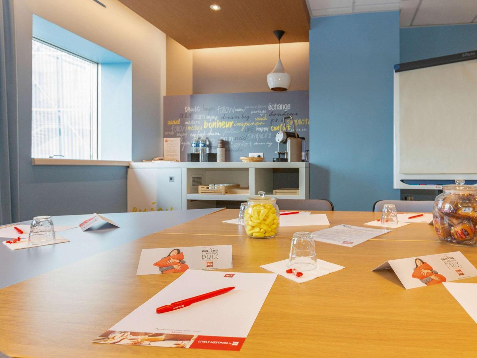 Hotel Ibis Rennes Centre Gare Sud Luaran gambar